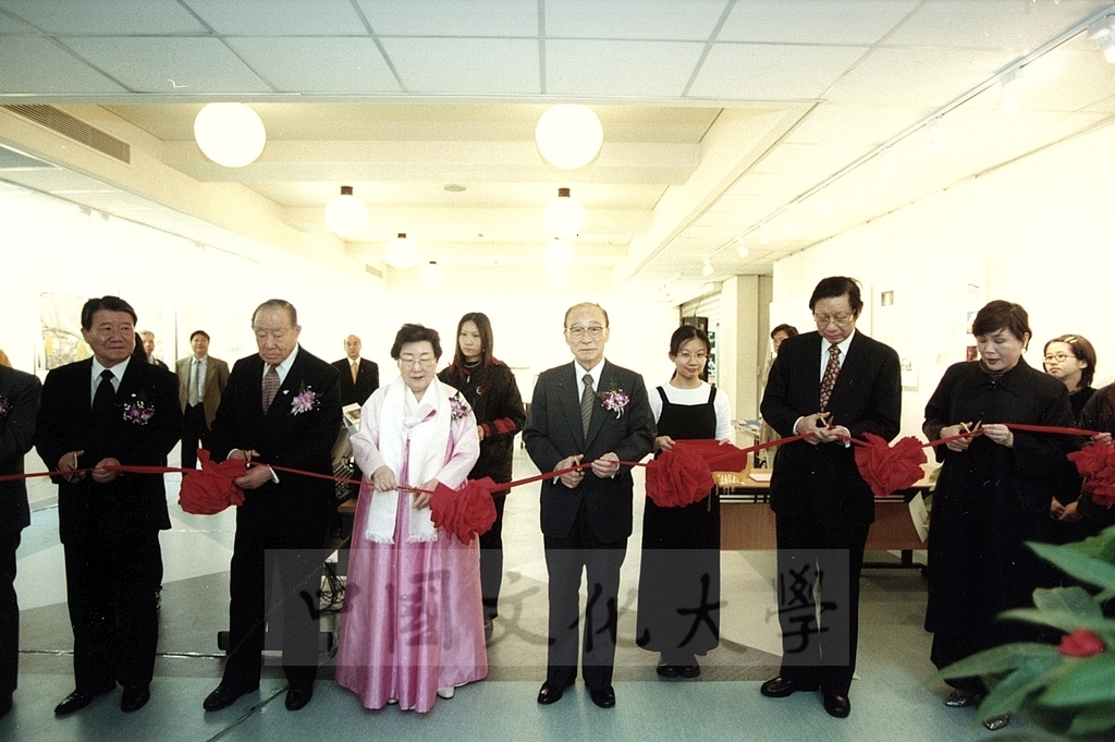2001年3月1日本校建校39週年校慶大會暨韓國GCS木蓮分會會長吳貞明女史名譽文學博士學位頒贈典禮的圖檔，第2張，共23張